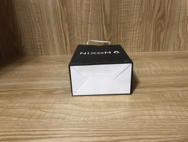 Sacos de compras luxuosos 250gsm Matt Lamination do papel de embalagem