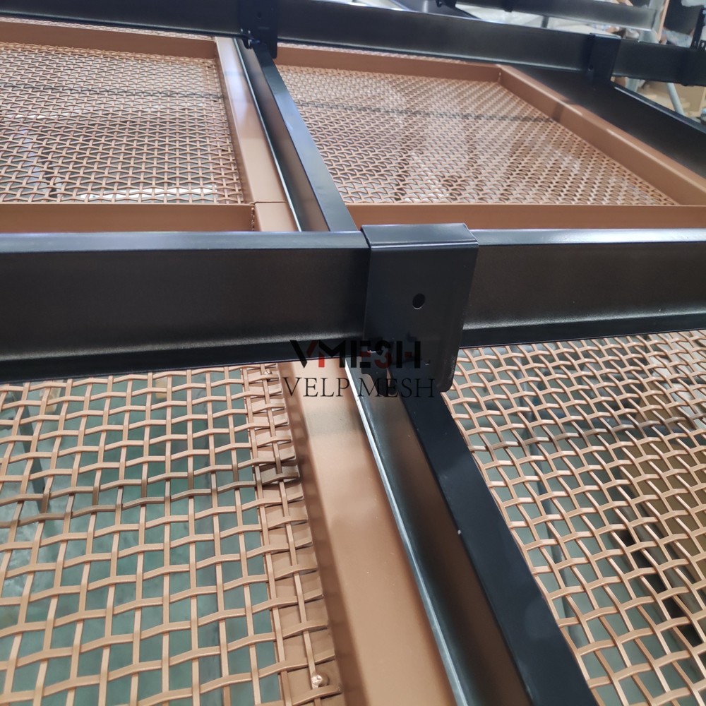 Indoor Outdoor Anti-Corrosion Cusomized Hole Deign Lock Crimp Woven Wire Safety Crimped Mesh Railing Fencing