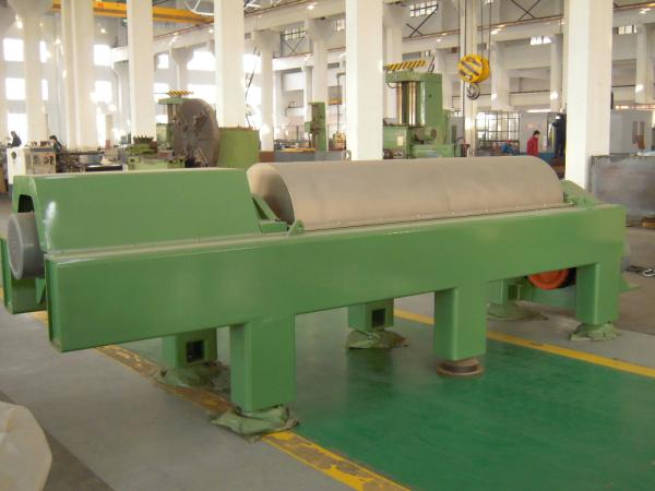 Scroll Discharge Decanter Centrifuge For Waste Water