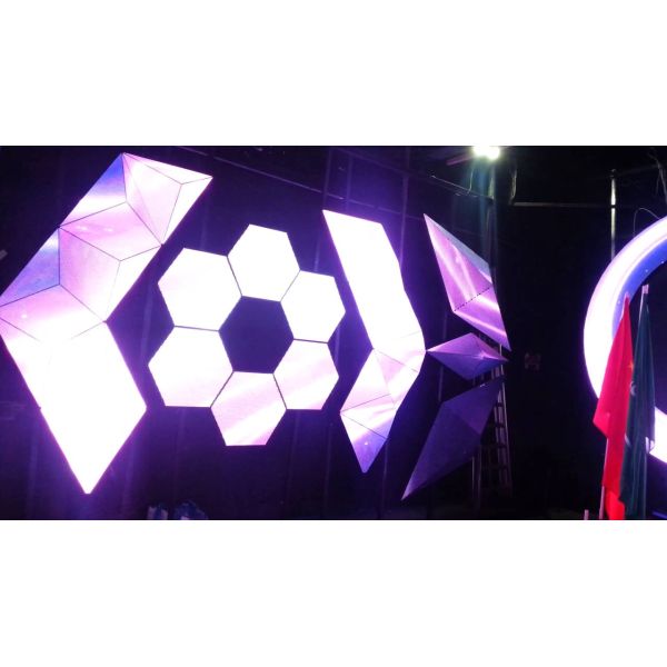 Отель GOB Hex Led Display Panel Экран полный цвет 600 мм P4 мм