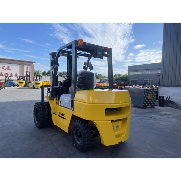 Fuel Efficient 3.5T Diesel Forklift Truck with USA Curtis Controller and Japan Hydraulic System