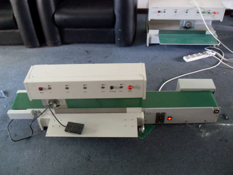 High Efficiency YSV-1A PCB Depaneling Machine with Adjustable Cutting Speed Stainless Steel Platform and Microcomputer Program Control