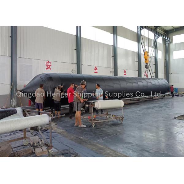 Marine Rubber Fender With 50Kpa And 80Kpa Internal Pressure In Black With Yellow Stripes For Superior Shock Absorption