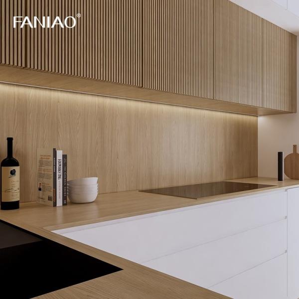 Armário de cozinha pequeno Preço por atacado Armários de cozinha de melamina Conjunto com Armários de cozinha de madeira de ilha de lavatório