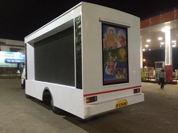 1R1G1B P10 IP65 Aluminum Moving Led Mobile Billboard Display Screens CE ,Rohs