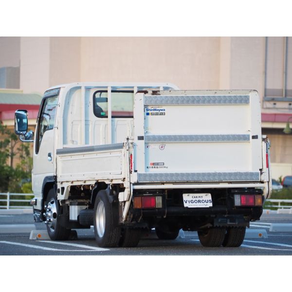 Isuzu Elf Truck 2 Ton Wide Long Low Floor MT Load Size 430/207/38 ETC Aluminum Block Hill Start Assist Leveler Rearview Camera1Spare Tire 2Ton Base 2Ton Car Mission Manual MT Mounting Flat Car 6 Speed
