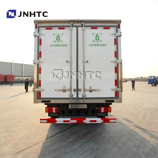 Congelador comercial Van do caminhão da caixa do refrigerador dos caminhões do dever da luz de HOWO 4X2 8000kg