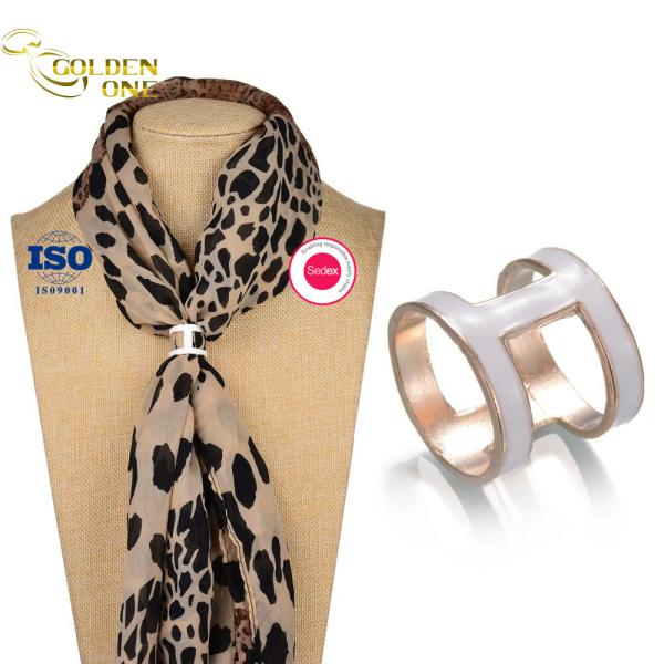 OEM Custom Logo Creative Design Silver Copper Soft Enamel Silver Slated Wedding Gift Silk Scarf Buckle for Women