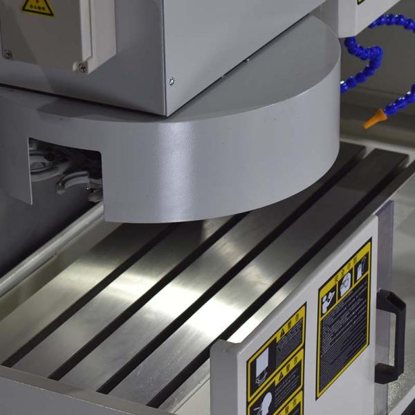 VMC вертикальный фрезерный полуавтомат перемещения оси центра машины 500mm z