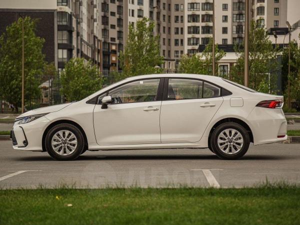 Level Medium Large SUV Toyota Corolla with Euro IV Emission Standard
