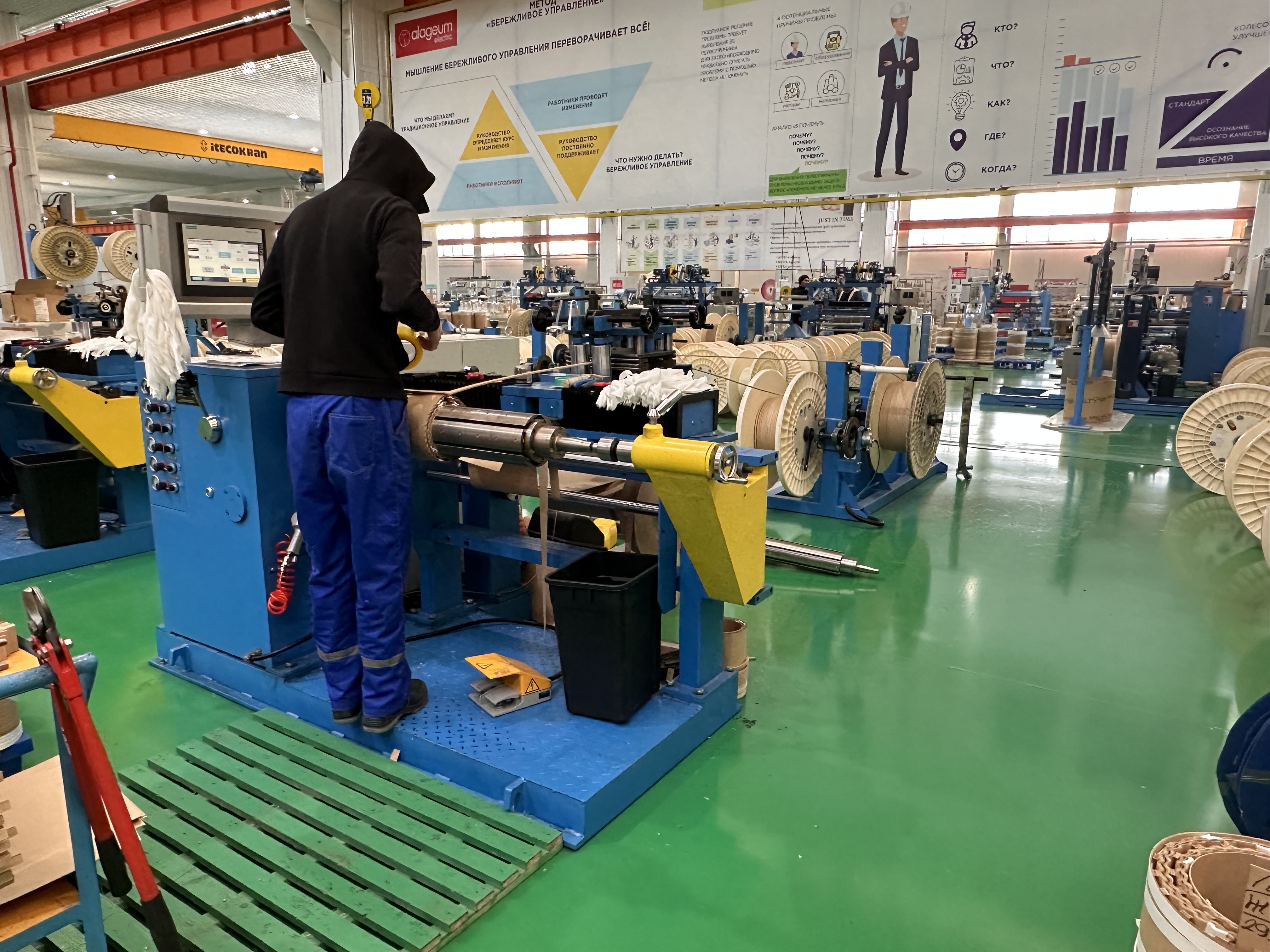 Four Spindle Transformer Coil Winding Machine 600rpm SMPS Bobbin Automatic Winding