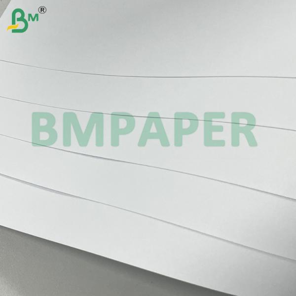 140g 160g Resistencia al pliegue suave Eco-friendly Papel blanco alto sin madera para folletos Portadas de libros