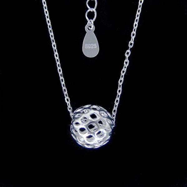 Beautiful Ladies Sterling Silver Cubic Zirconia Heart Necklace Jewelry Korean Style