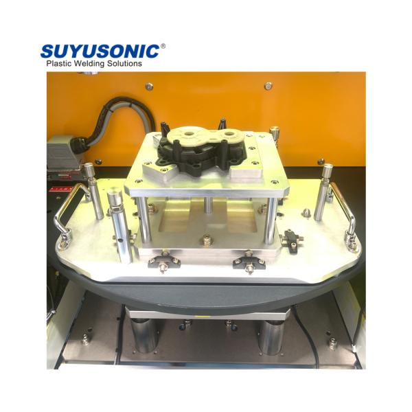 Machine de soudage au laser plastique à 220V 1700x1500x2200mm personnalisable