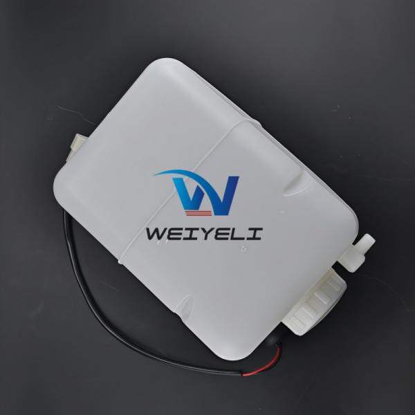 11em-40070 Tanque de expansión de refrigerante para R220-5 R130LC3 R180LC3 R200nlc3 R210 Econo Excavadora Radiador de plástico Partes auxiliares de caldera