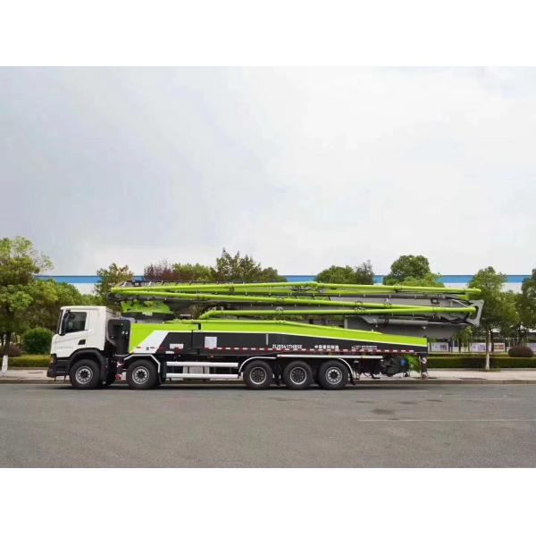 Bomba de hormigón montada sobre camión Zoomlion 67m usada 67X-7RZ