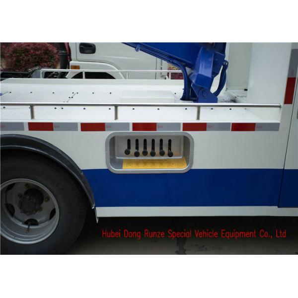 DFAC 4x2 5 Ton Light Duty Integrated Recovery Tow Truck Wrecker Euro III Emission