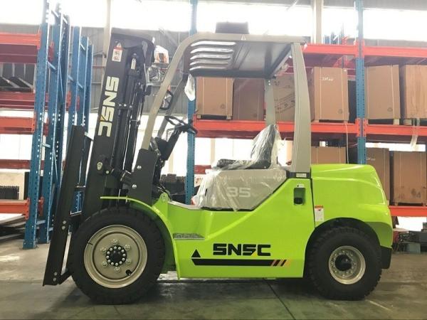 Capacidade de carga 1T 5T Snsc Fd35 Montacargas Diesel Folclórico Elevador com pedido personalizado