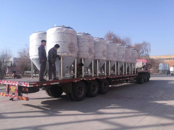 Stainless Steel Commercial Beer Brewing Equipment Steam Gas / Electrical Power Heating