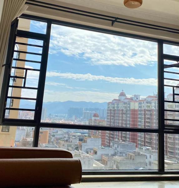 Commercial Aluminum Casement Windows Noise Reduction Color Customized