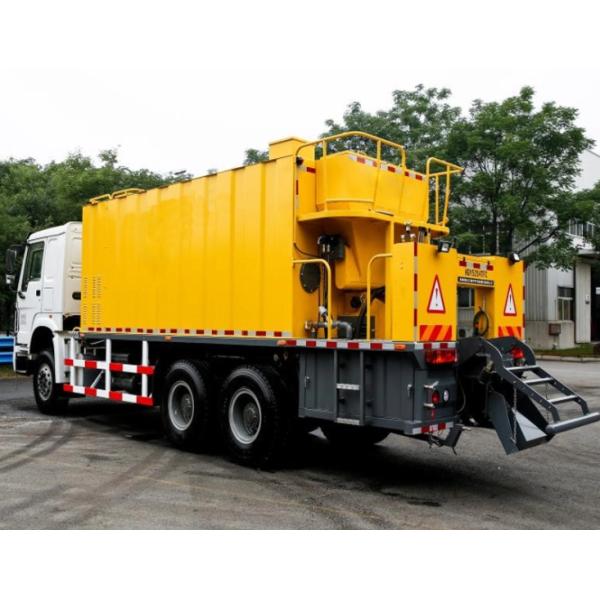 Дорожная микроповерхность асфальт Слюнный герметизатор 5м3 Битумный бак 5,5м3 Водный бак Shacman HOWO