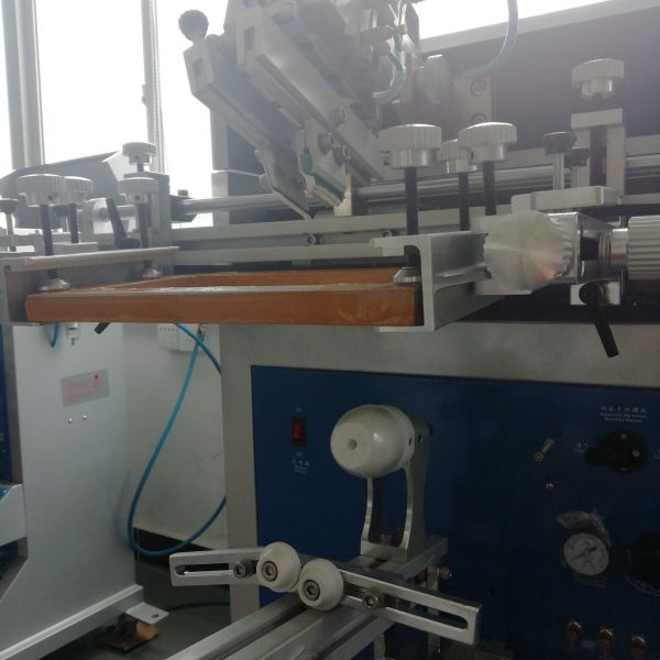Automatic Silk Screen Printing Machine with 1200PCS/Hr Speed PLC Control for Round Oval Flat Bottles