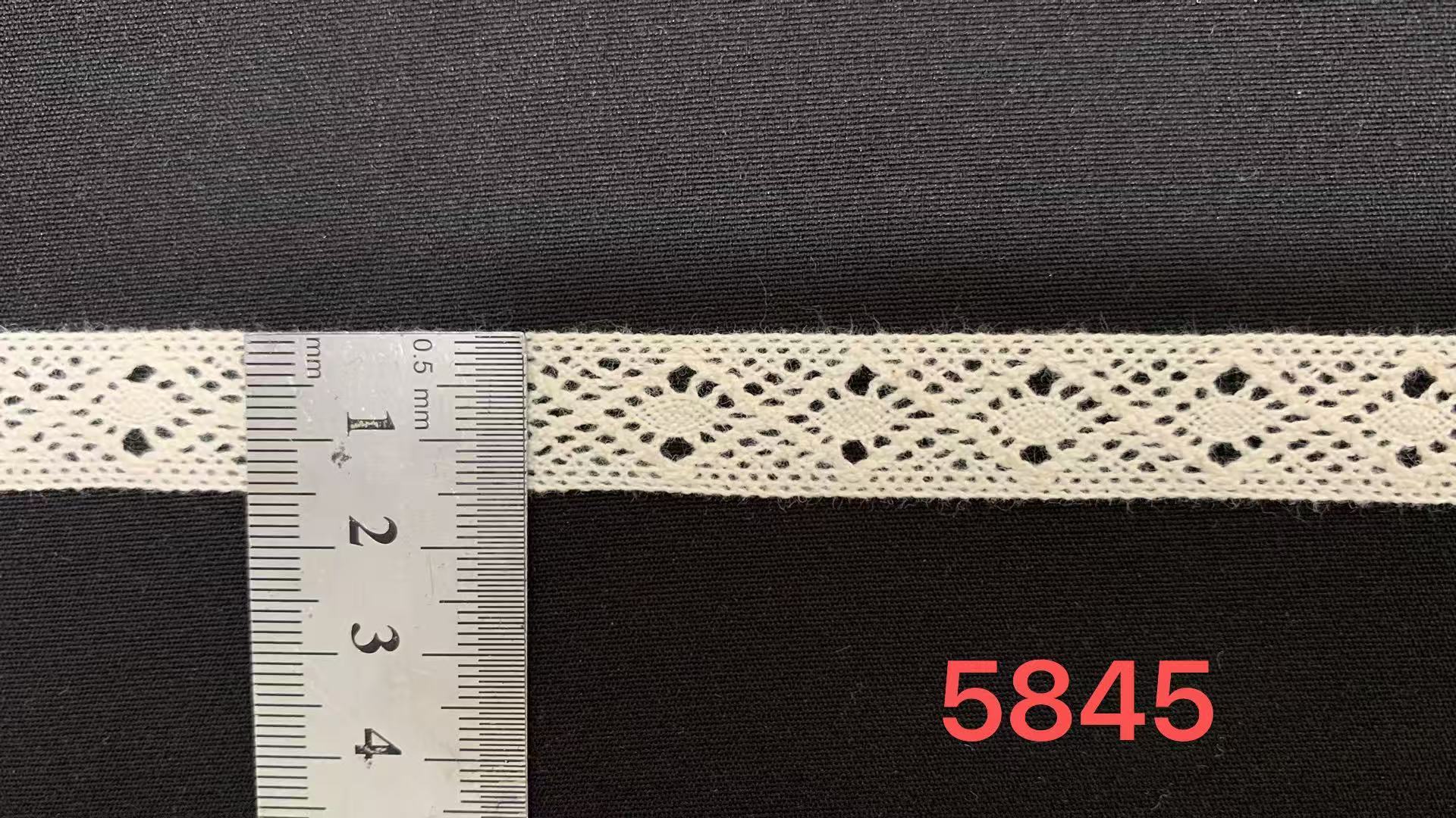 1.5cm Cotton Crochet Lace Trim with Symmetrical Hollow Geometric Shape and Soft Hand Feel for Garment Trimming