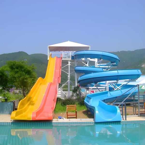 Toboggan aquatique en fibre de verre pour l'extérieur, équipement de jeux aquatiques, aire de jeux, toboggan de piscine pour enfants et adultes, couleur personnalisée
