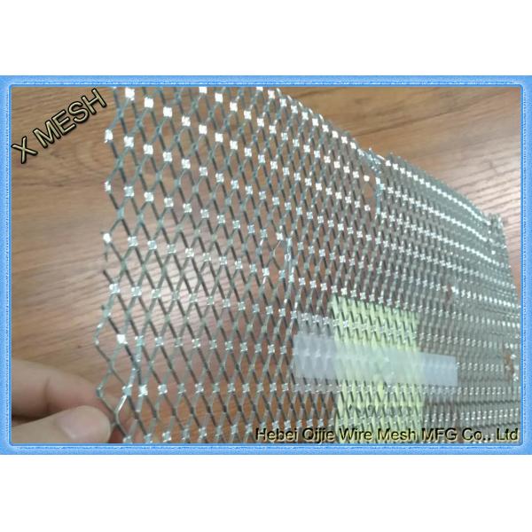 Металлическая рейка из оцинкованной плиты с гипсовыми отверстиями