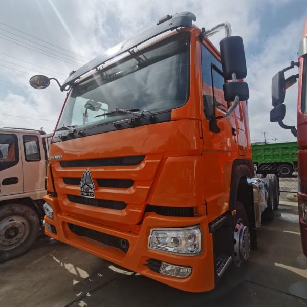 Strong Towing Capacity 400L Fuel Tank Diesel Tractor Truck for Semi Trailer Towing