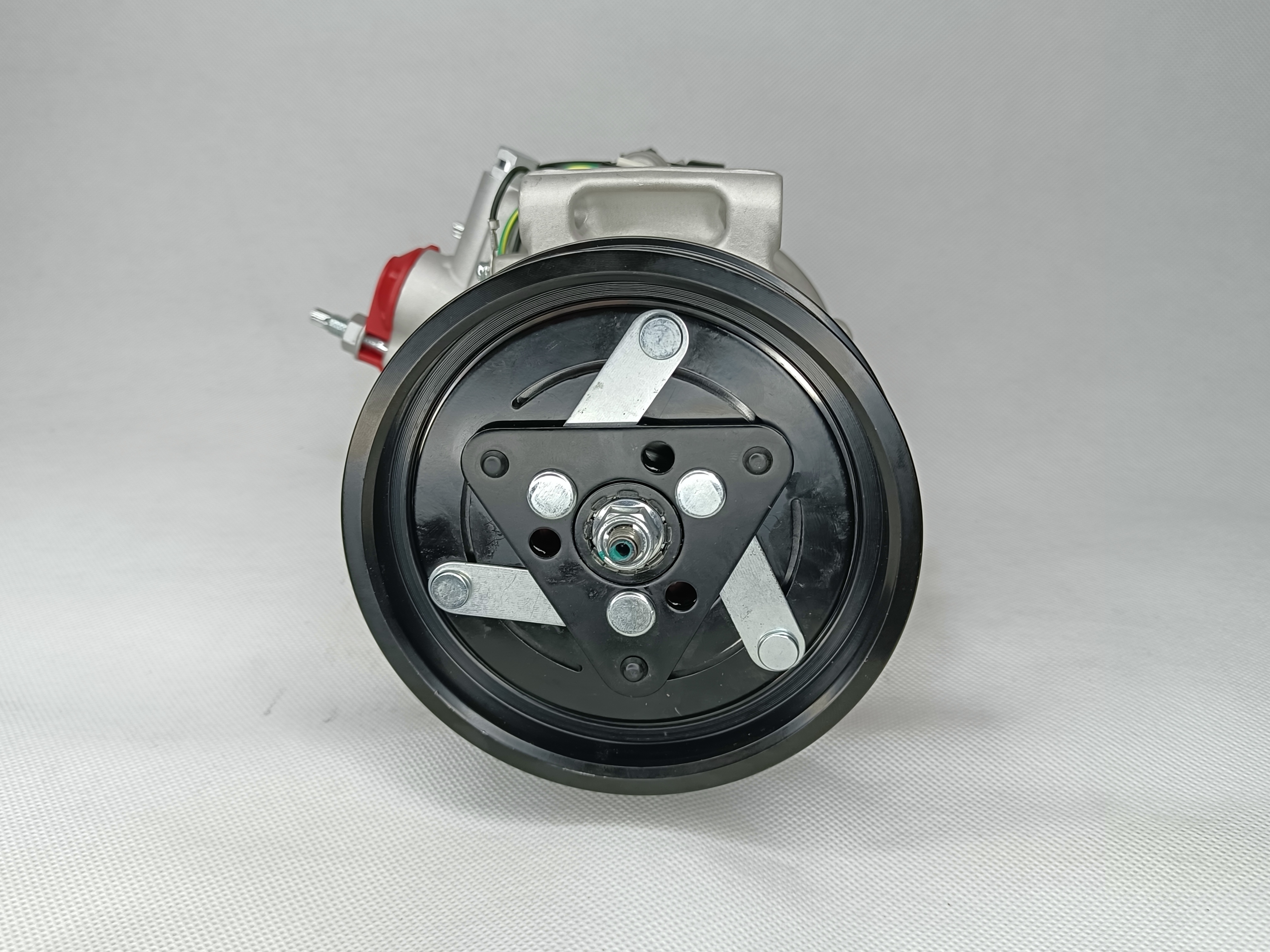 Auto AC Conditioning Compressor For XC90  LR020193 36002623 36002422 36002105 LR018202