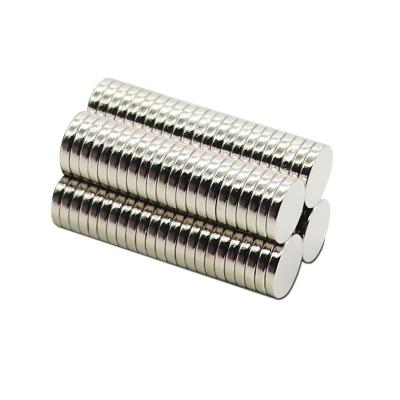 Magnético de neodimio sinterizado de forma personalizada con recubrimiento de níquel N35-N52