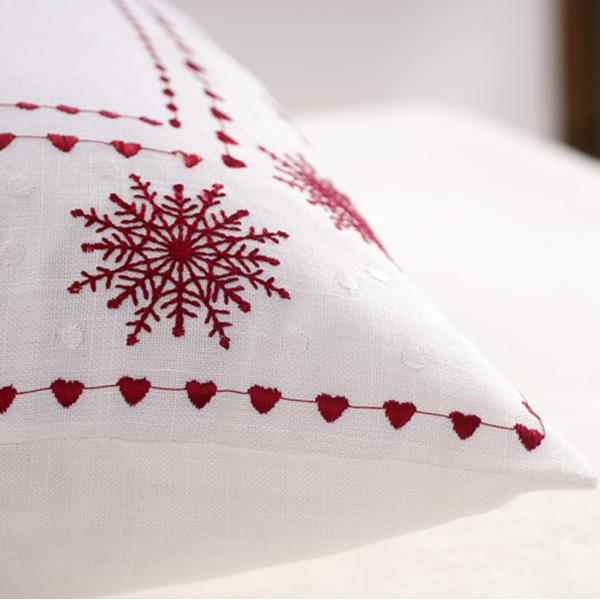 Unique Polyester Embroidered Personalised Christmas Cushions For Couch