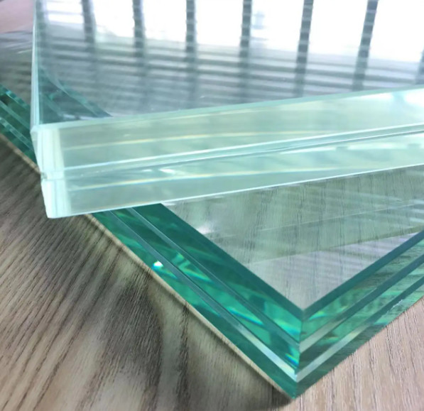 Building Laminated Tempered Glass Safety Low Iron Polished Edged Toughened / Reflective / Frosted Glass