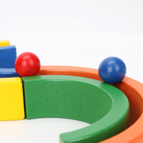 Blocs constitutifs en bois Toy Creative Educational d'arc-en-ciel de Brown 18cm