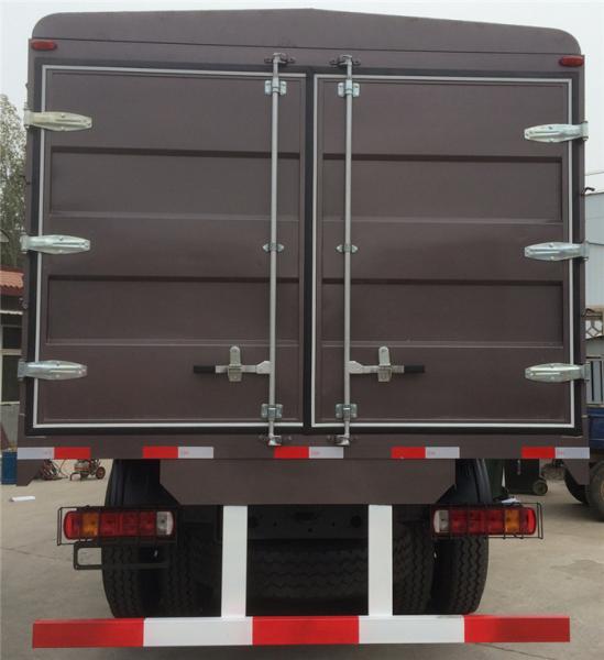 Heavy Cargo Truck , Small Cargo Truck Euro II Emission Standard 371hp