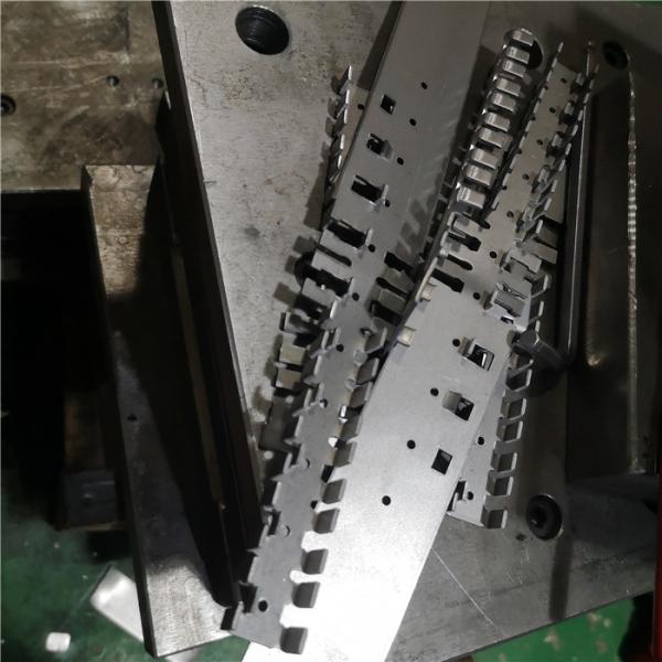 Alliage en laiton progressif 3602 2604 matrices d'estampillage en métal