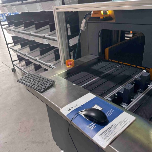 Multi-SKU Handling Modular Put Wall Sorting System for Warehouse Automation