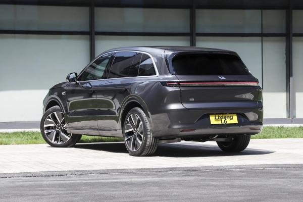 2024 Hybrid Li Auto L6 Luxury Electric Car vehicles 4WD Lixiang L6 Hybrid SUV New Energy Vehiclel