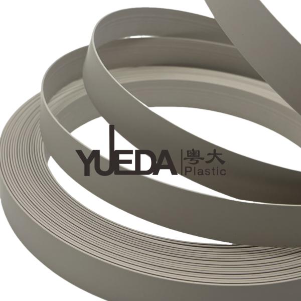 Skin Like Feel PVC Edge Tape 3mm Edgebanding For Fashionable Furniture M8638