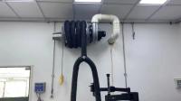 Rouleau de tuyau d'échappement de véhicule à moteur à ressort fixé sur le mur avec deux tuyaux 1.5kw