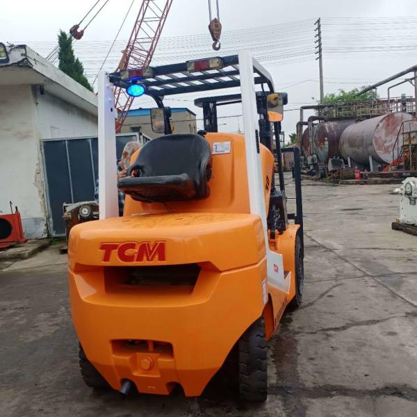 6 Ton Original Diesel Forklift TCM 3 Ton Used Forklift Truck for Smooth Maneuvering