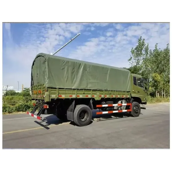 Dongfeng 6X6 Offroad Personnel Transport Truck 30 Seats Troop Carrier
