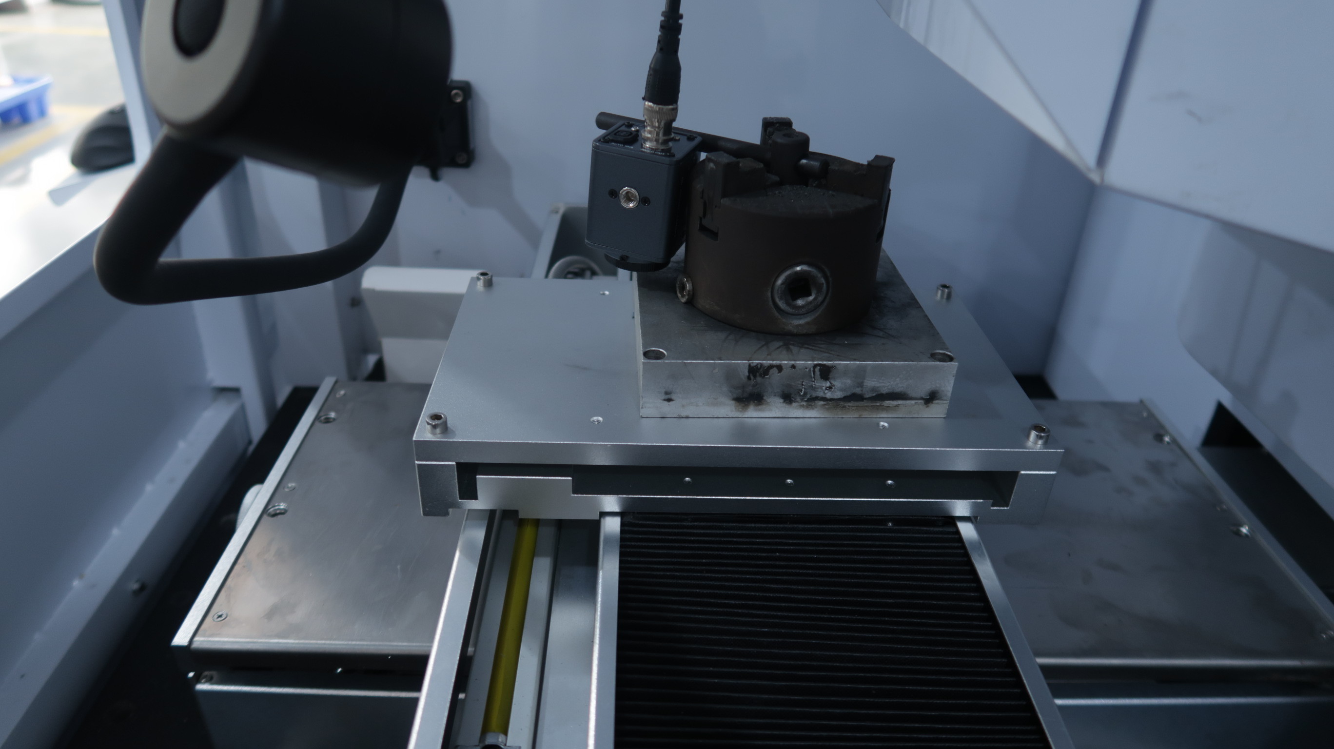 Автоматический автомат для резки лазера волокна CNC металла, резец водяного охлаждения PCD/PCBN