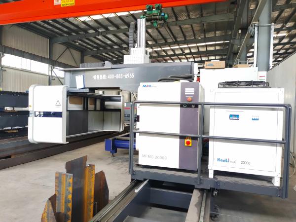 Water Cooling Mode Fiber Laser Cutting Machine For Carbon Steel / Stainless Steel / Aluminum / Copper Applicable Materials