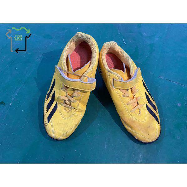 Mixed Styles Used Brand Shoes International Branded 2 Hand Children'S Football Shoes