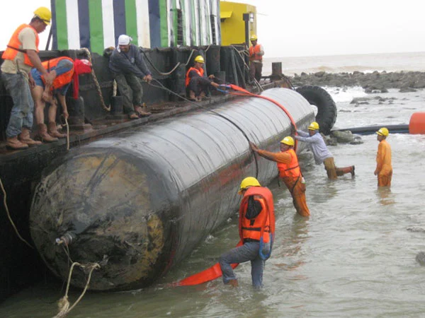 Good Air Tightness Rubber Material Pontoon Floating Support Marine Salvage Airbags