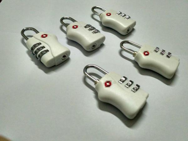 White TSA 338 Travel Smart Luggage Locks ABS Material 34.2g Logo Printed For Security