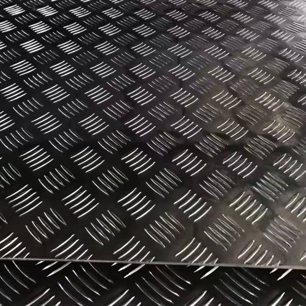 Carreaux de sol antidérapant pour camions et remorques