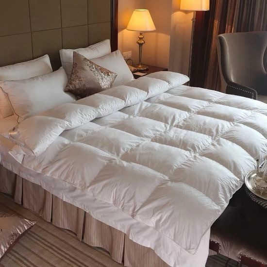 Durable Luxury Hotel Bedding Set Featuring Breathable Soft Hypoallergenic Materials Perfect for Enhancing Guest Comfort